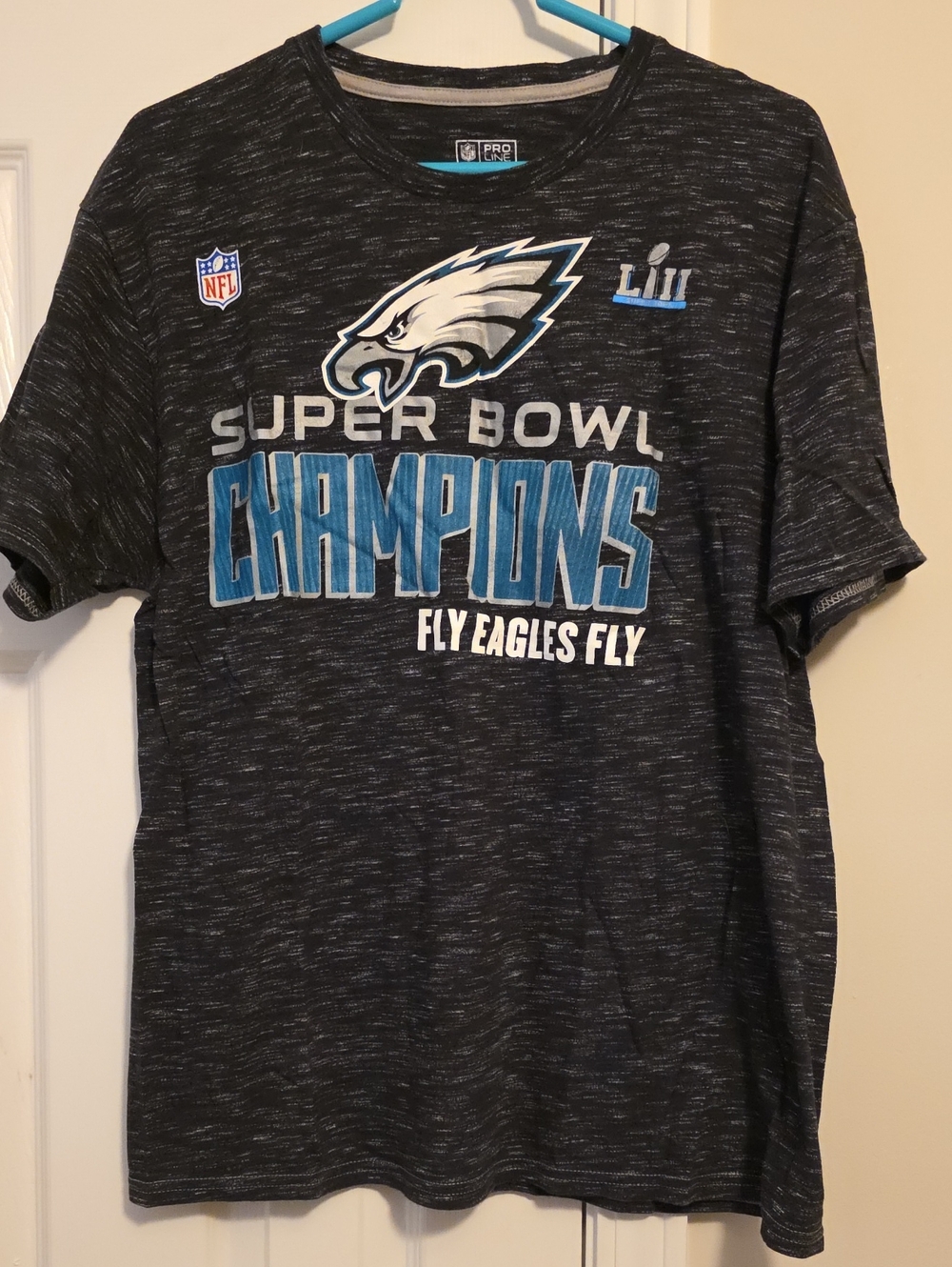 Pure Collection Men’s Black Heather Philadelphia Eagles Super Bowl Champions Tee